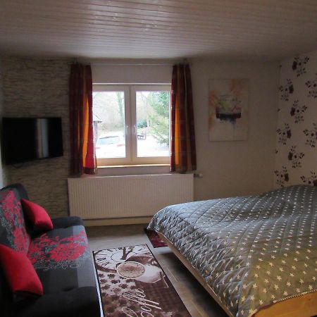 Ferienapartments Am Dorfplatz Langscheid  外观 照片