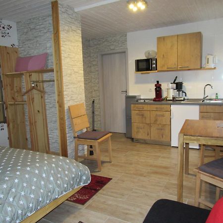 Ferienapartments Am Dorfplatz Langscheid  外观 照片