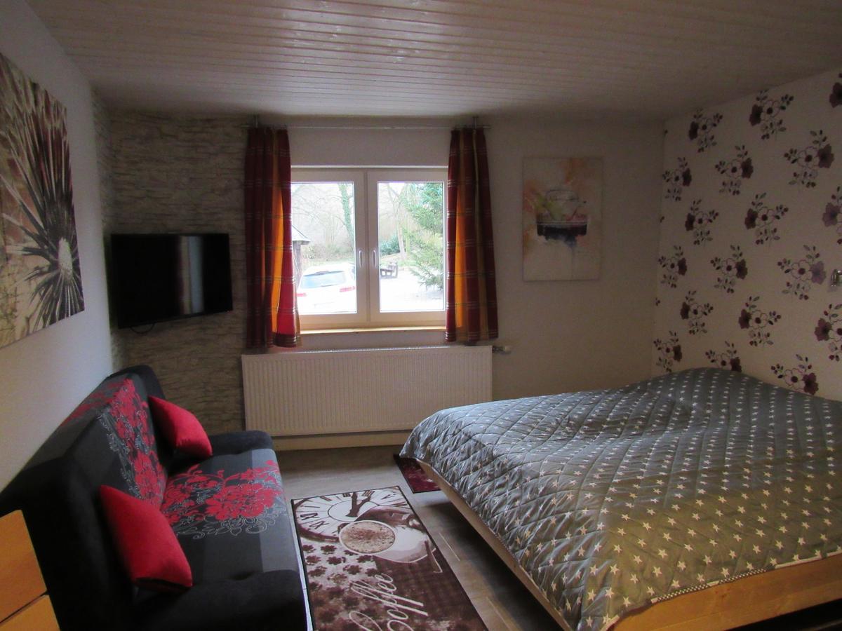 Ferienapartments Am Dorfplatz Langscheid  外观 照片